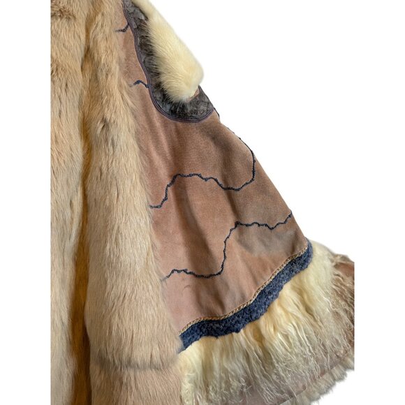 Vtg. Vera Pelliccia Rabbit Fur Suede Boho Poncho Artistic Embroidery RARE - Picture 4 of 16